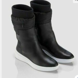 Under Armour Sport UAS Elevated Women 8.5 Black Puffa White Wedge Boots …